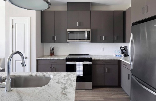 Huntsville Apartment | Barsala l Chic 1BD Retreat w/Pool & Fitness in Huntsville