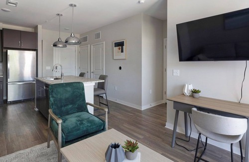 Huntsville Apartment | Barsala l Chic 1BD Retreat w/Pool & Fitness in Huntsville