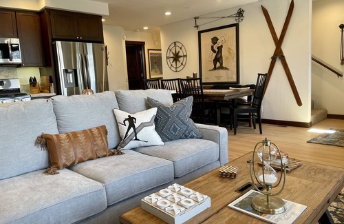 Mammoth Lakes Cabin | Basecamp at Mammoth Creek