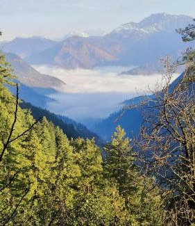 Banjar Hotel | Baserah - Stay & Cafe