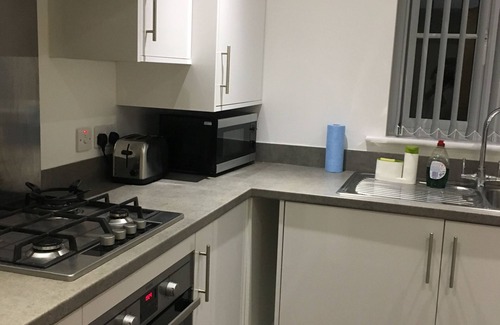 Laindon House | Basildon , Laindon 3 bedroom semi- detached house .