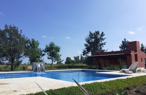 Ruiz House | Basilia - Casas de campo