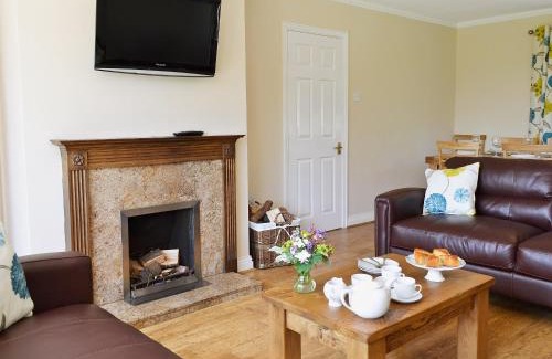 Arnold House | Baswick Steer