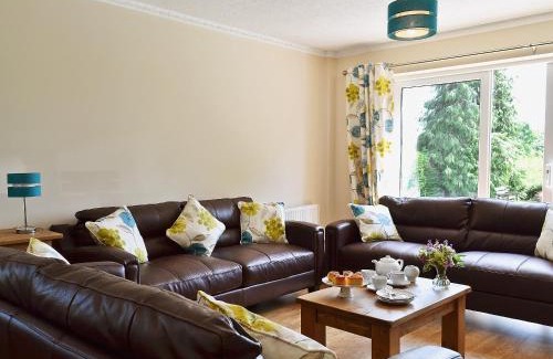 Arnold House | Baswick Steer