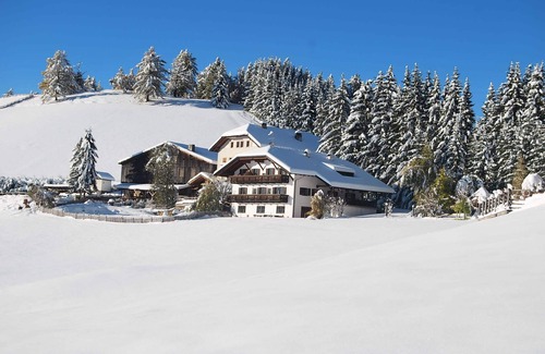 Obereggen Apartment | Bauernhof mit Reitstall & nur 300 Meter zum Skigebiet