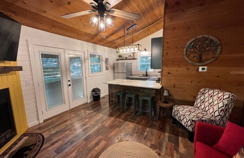 Sautee Nacoochee Cabin | Bavarian Hideaway 25