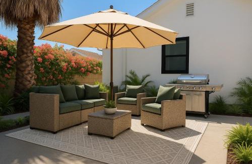 Lawndale House | Bay Breeze Hideaway