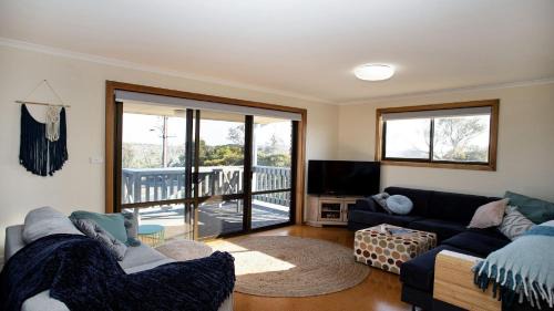 Lake Wangary House | Bay Life - Relax, Unwind andeexperience Coffin Bay Life At Its Best!