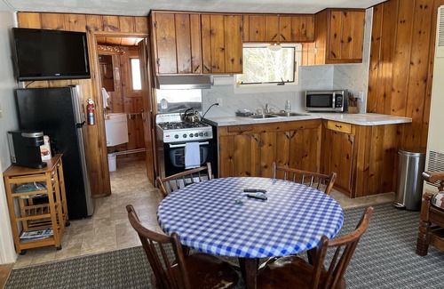 Paradise Cabin | Bay View closed 11/01 to 04/01
