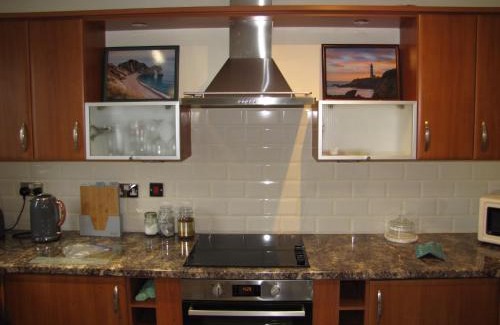 Llanelli Apartment | Bay View