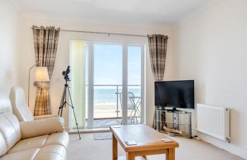 Shanklin Apartment | Bay View