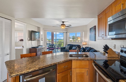 St. Pete Beach Condo | Bay View Getaway | Relaxation | Stunning Views