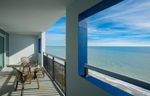 Downtown Myrtle Beach Resort | Bay View Resort Myrtle Beach