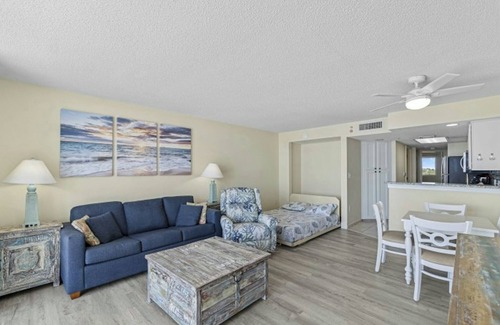 Crescent Beach Condo | Bay Watch 720-Oceanfront 1BR-Great Water Amenities