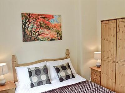 Lindale House | Baycliff Apartment