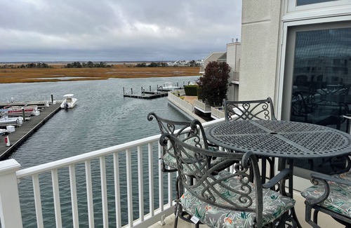 Avalon Condo | Bayfront Condo in Avalon, NJ! Pet friendly & Breathtaking Sunsets!