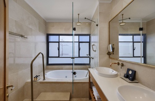 Hatzor HaGlilit Hotel | Bayit Bagalil Boutique By Herbert Samuel