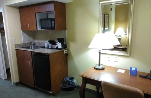 Clinton Hotel | Baymont by Wyndham Clinton