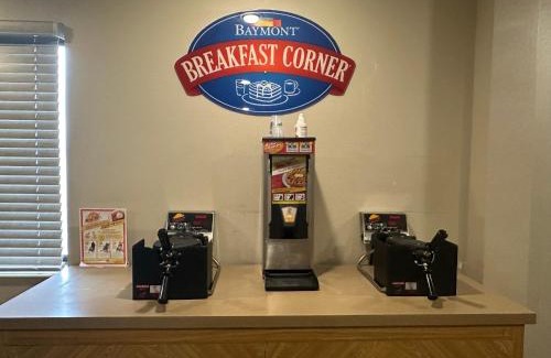 Columbia Hotel | Baymont by Wyndham Columbia, MO