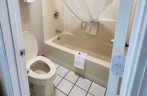 Eufaula Hotel | Baymont by Wyndham Eufaula