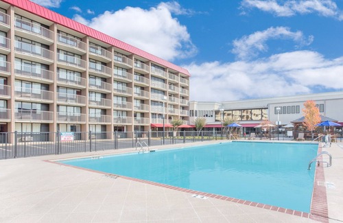 Terry Sanford Hotel | Baymont by Wyndham Fayetteville Fort Bragg Area