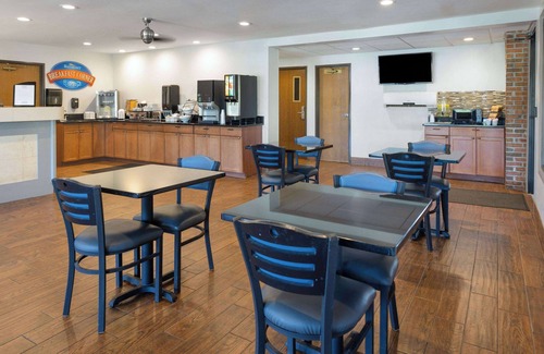 LaGrange Hotel | Baymont by Wyndham LaGrange