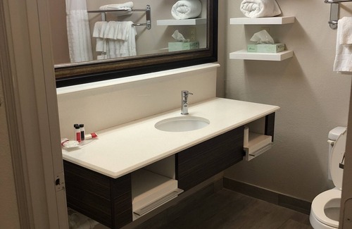 Laurel Hotel | Baymont by Wyndham Laurel