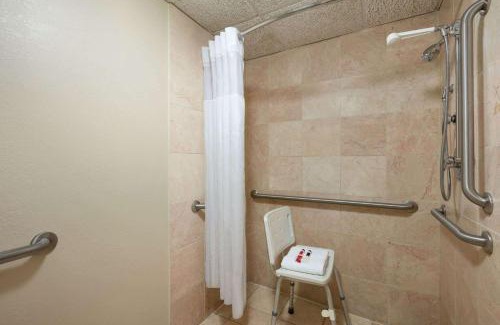 Mandan Hotel | Baymont by Wyndham Mandan Bismarck Area