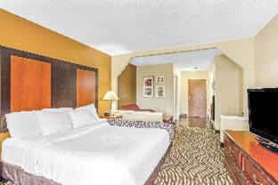 Kreole Hotel | Baymont by Wyndham Moss Point