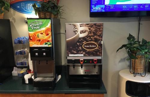 Stevensville Hotel | Baymont by Wyndham St. Joseph/Stevensville