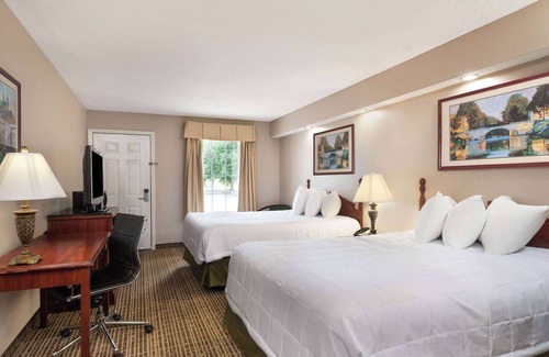 Tullahoma Hotel | Baymont by Wyndham Tullahoma