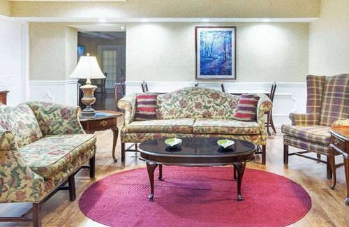 Tullahoma Hotel | Baymont by Wyndham Tullahoma