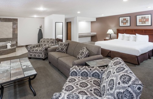 Tuscola Hotel | Baymont by Wyndham Tuscola