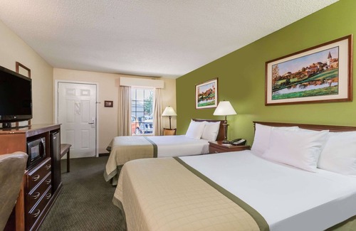 Waycross Hotel | Baymont by Wyndham Waycross