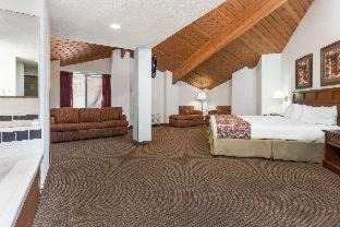 Yreka Hotel | Baymont by Wyndham Yreka