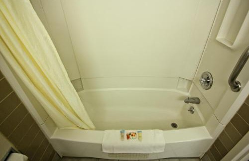 Farmington Hotel | Baymont Inn and Suites by Wyndham Farmington, MO