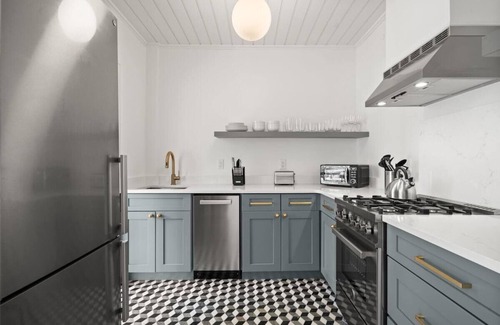 Hyde Park Apartment | Bayshore 1BR Luxe – The Adaline #4 First Floor