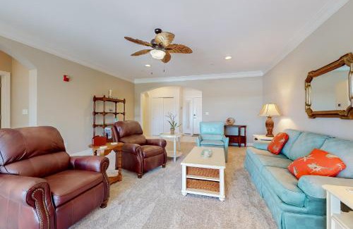 Bayside Apartment | Bayside Resort - 31738 Lakeview Dr #202A