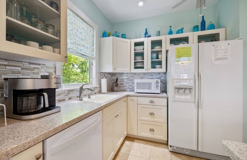 Cedar Key House | Bayside Sunset View w/Boat Parking