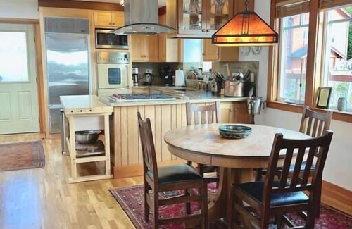 Arcata House | Bayview Craftsman In Arcata~Short Walk To Cal Poly