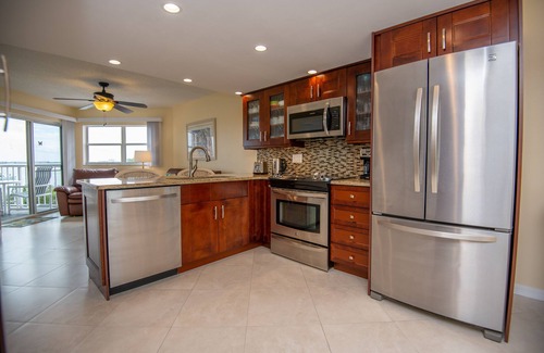 St. Pete Beach Condo | Bayview Elegance | Sunrise | Stunning Views