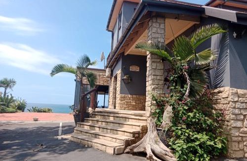 Amanzimtoti House | Bayview Guest House