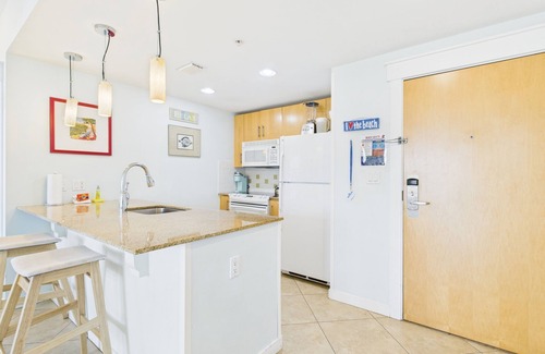 Fort Walton Beach - Destin Condo | "Baywatch" #5701, 1 Bedroom, Sleeps 4 w/Bay Views