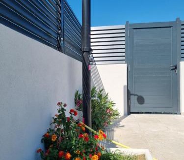 Hodbina Apartment | Bazen na dan Saray pool