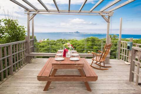 Motobu House | BBQ可能 最大6名 美ら海水族館 エメラルドビーチまで車で5分 ペンション美ら海 Pension Churaumi