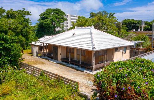 Motobu House | BBQ可能 最大6名 美ら海水族館 エメラルドビーチまで車で5分 ペンション美ら海 Pension Churaumi