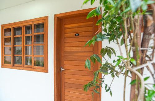 Estaleiro House | BC Praia Estaleiro - 2 Vagas, Ar, Churras e Pet OK