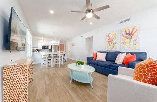 Neptune Beach Apartment | Be A Nomad - Margaret House - 2blks from the Bch