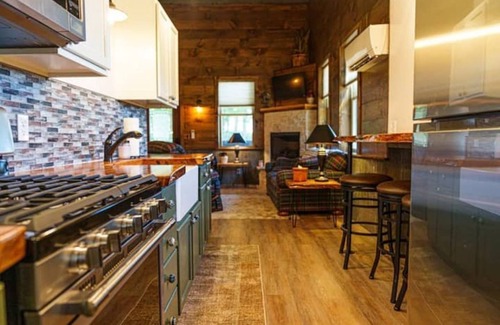 New Carlisle House | Be Our -Country- Guest