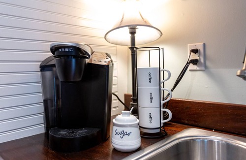 Chapel Hill Cottage | Be Our Guest at The Cottage, Walkable to UNC & downtown Chapel Hill